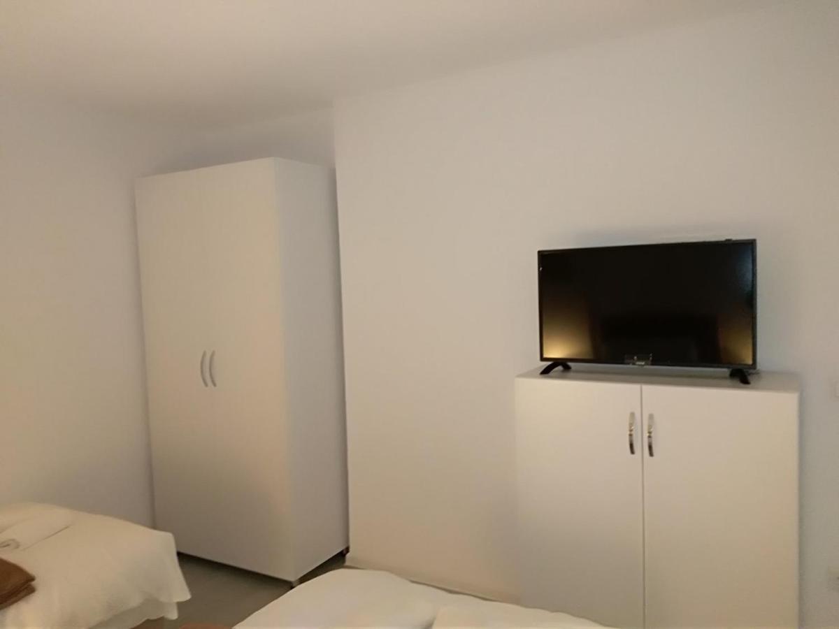 Апартаменты Apartman-Stan Na Dan -Stolac Экстерьер фото
