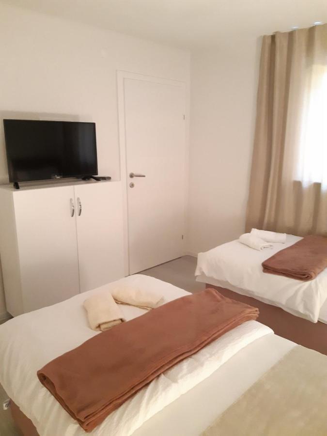 Апартаменты Apartman-Stan Na Dan -Stolac Экстерьер фото